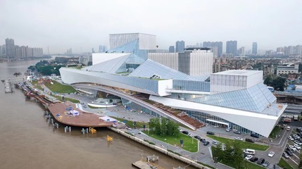 羊晚快評丨新晉文化地標 以精品與服務傳遞誠意，深化藝術交流